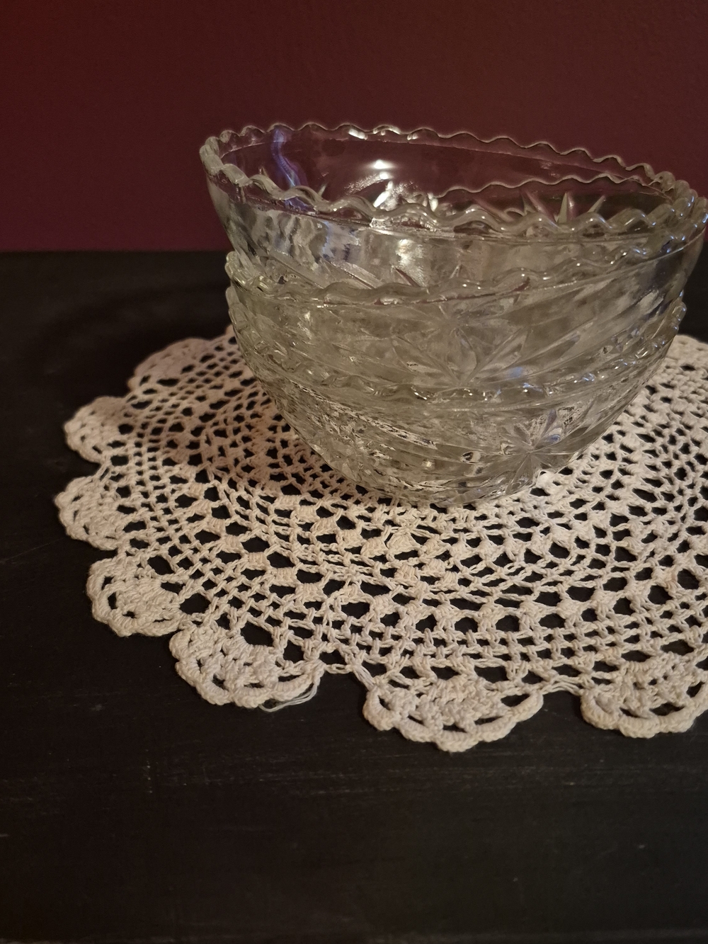 Vintage Starburst Pattern Glass Bowls - Set of 3